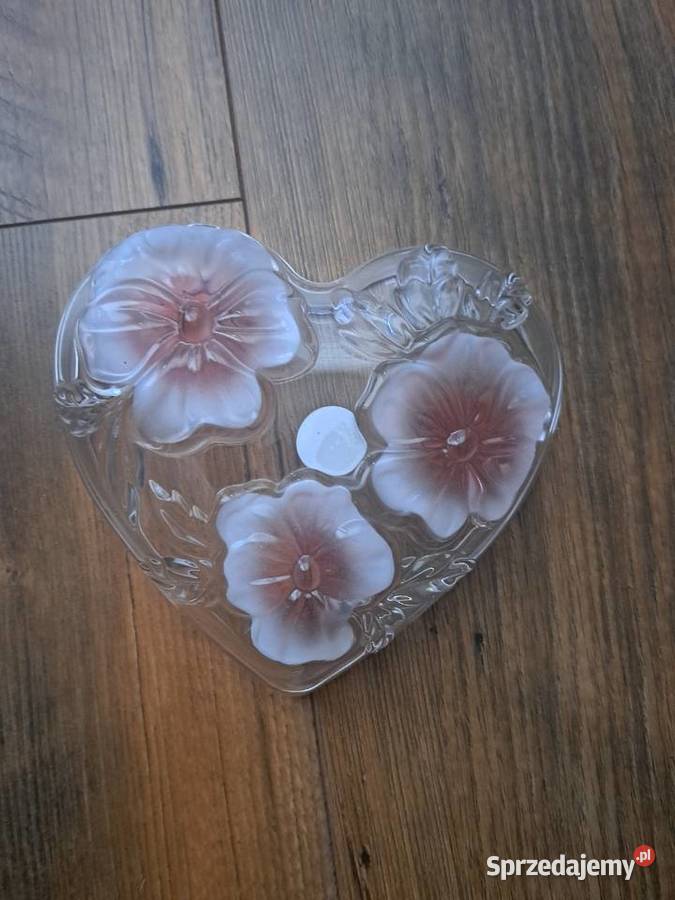 Salaterka Walther Glass serce 160 mm Wieliszew