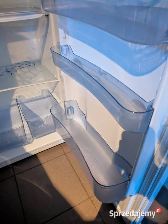 Czyściutka sprawna lodówka marki Amica Lodówki i zamrażarki Wrocław sprzedam