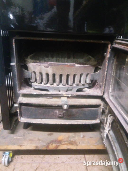 Piec kominek żeliwny z fajerką Vintage Piece wolnostojące Borcz