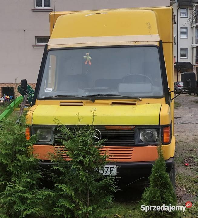 Foodtruck Food truck Mercedes Kaczka Sławno sprzedam