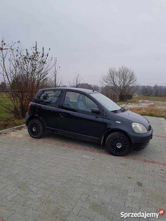 Sprzedam Toyota YARIS benzyna Starachowice