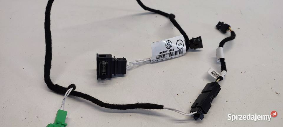 VW TIGUAN II OŚWIETLENIE BOCZKA DRZWI LEWY PRZÓD Karoseria sprzedam