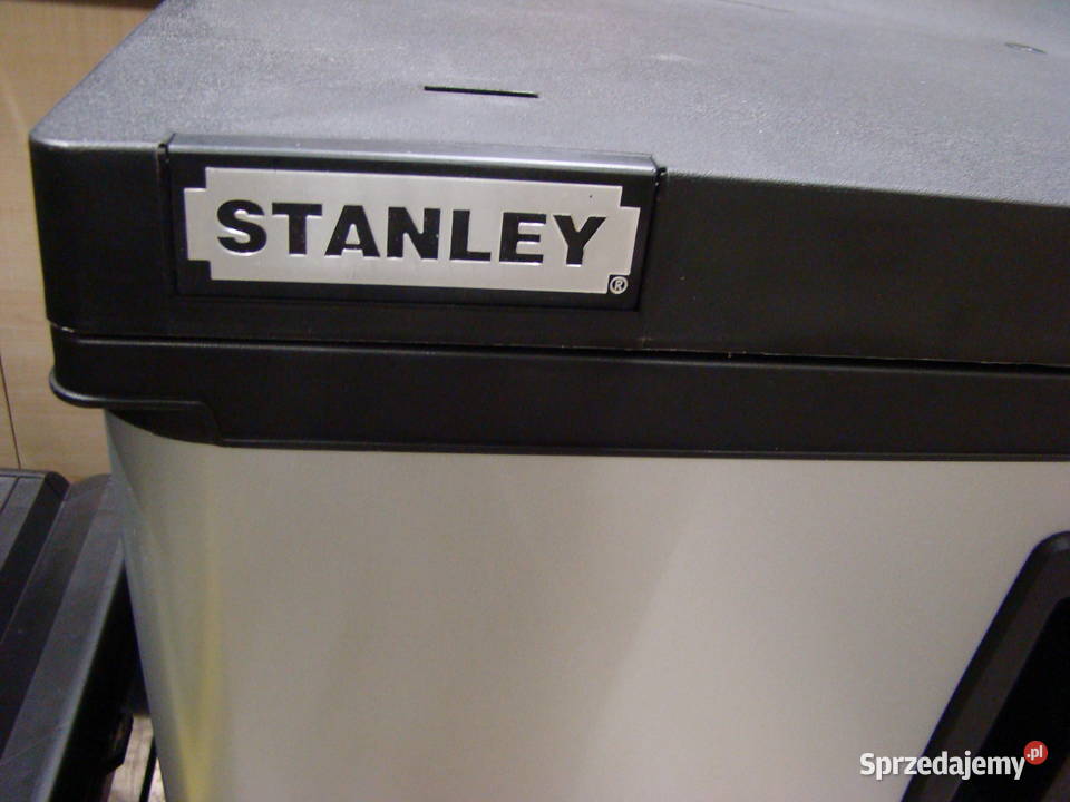 Szafa narzędziowa z półkami GWS2 B1 STANLEY Ref sprzedam