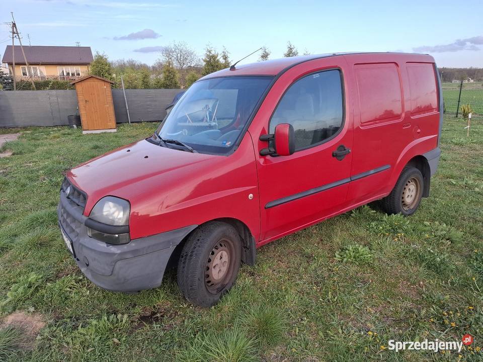 Fiat Doblo Cargo czerwony Włocławek