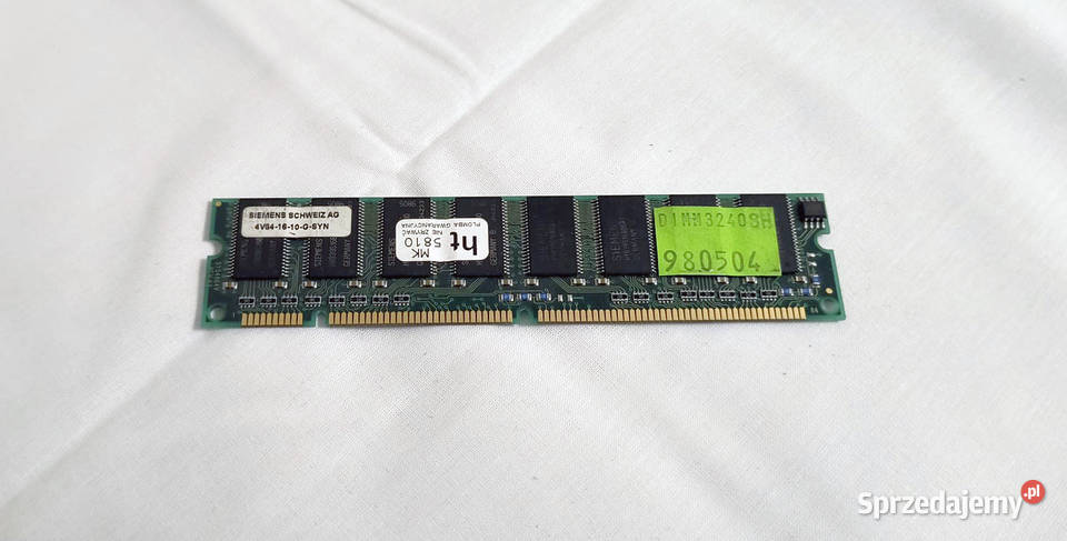 Pamięć SDRAM 32 MB produkcji Siemens Schweiz AG