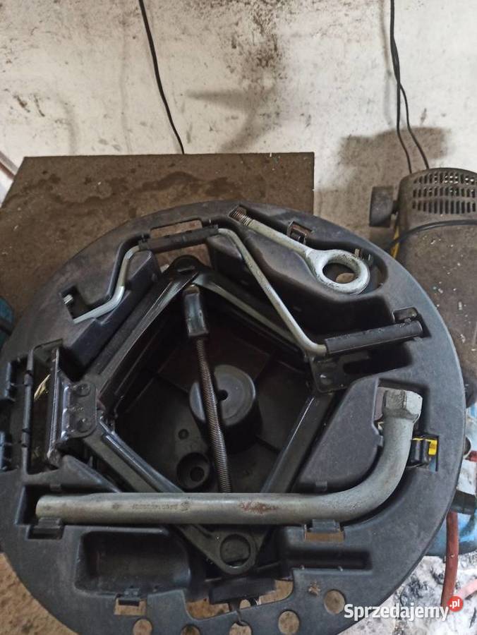 Sprzedam zestaw do auta łódzkie Zgierz