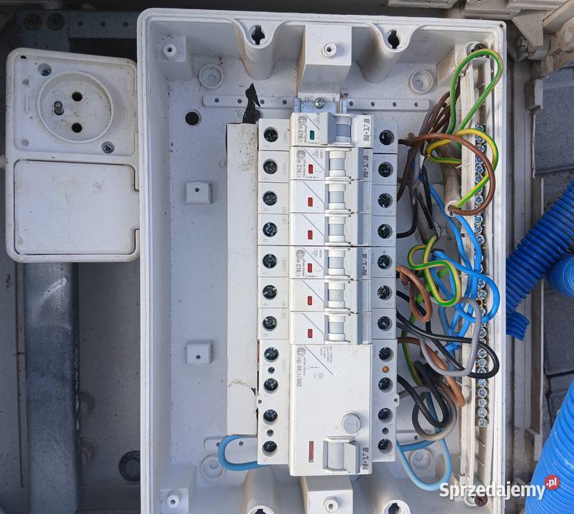 Rozdzielnica budowlana erbetka rozdzielnia Zabezpieczenia i rozdzielnice