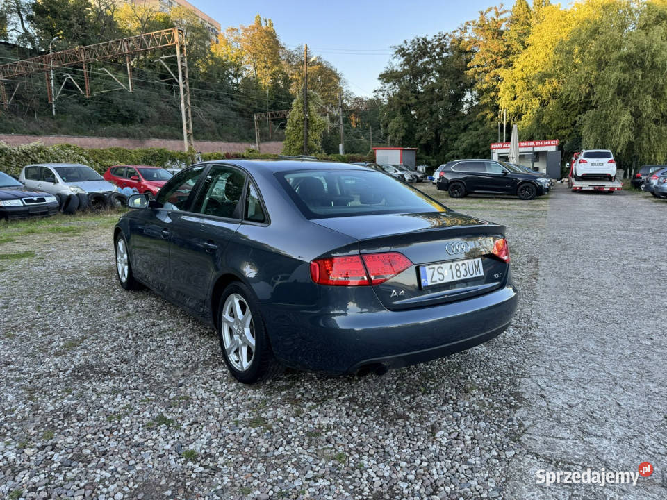 Audi A4 Limousine
