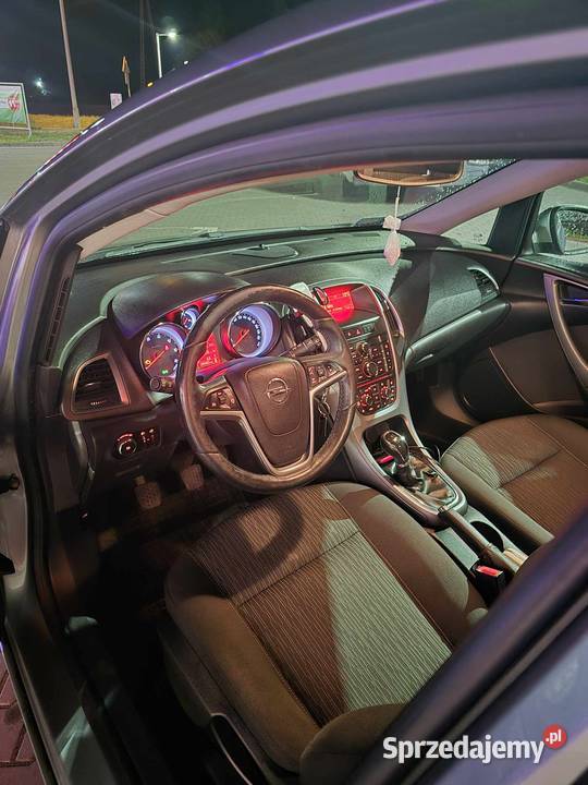 Opel Astra j 17cdti