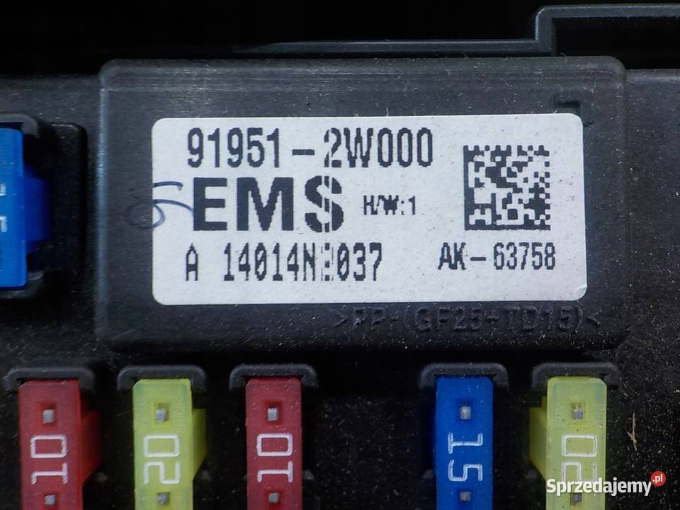 HYUNDAI SANTA FE III 22 CRDI AUT 14r 5D skrzynka Skrzynki bezpieczników Suków