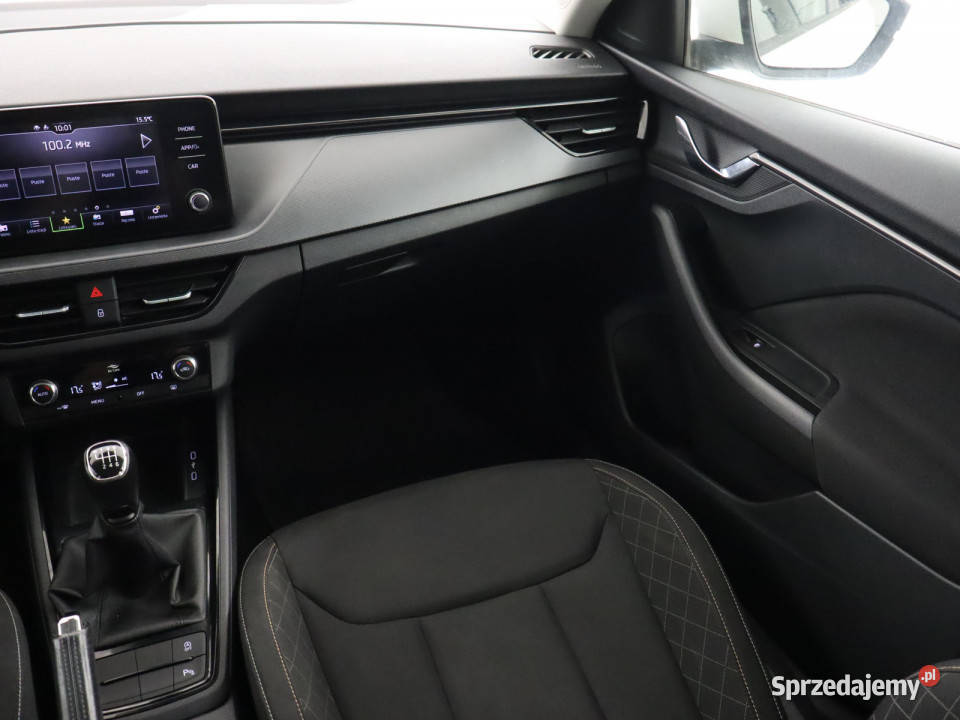 Skoda Scala 10 TSI światła przeciwmgielne Scala dolnośląskie Bielany Wrocławskie