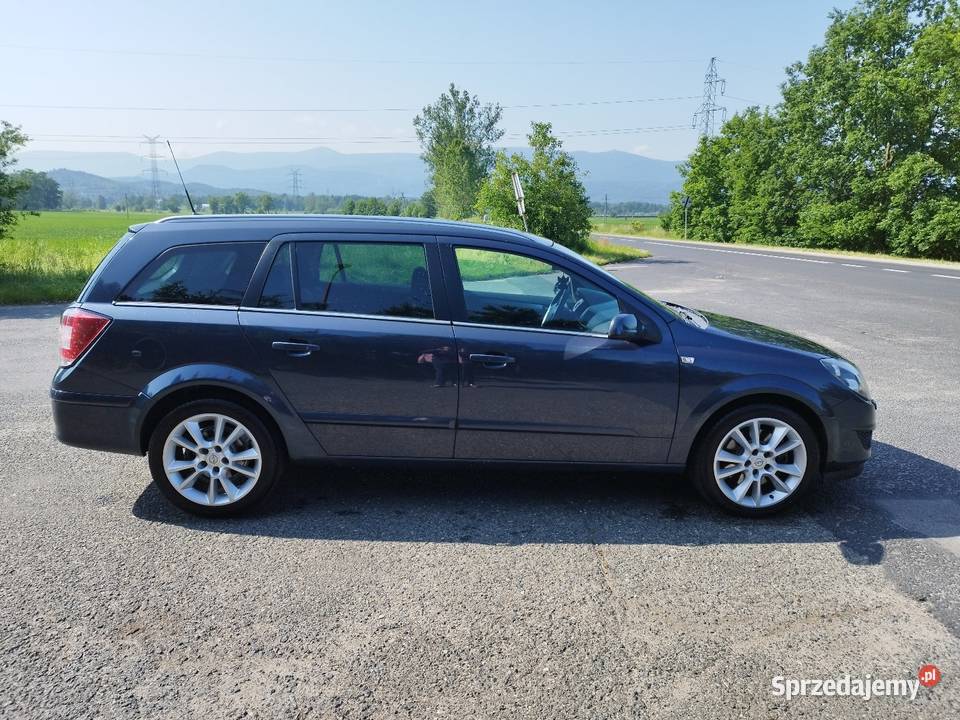 Opel Astra H kombi 19 CDTI 150 bogata wersja bez