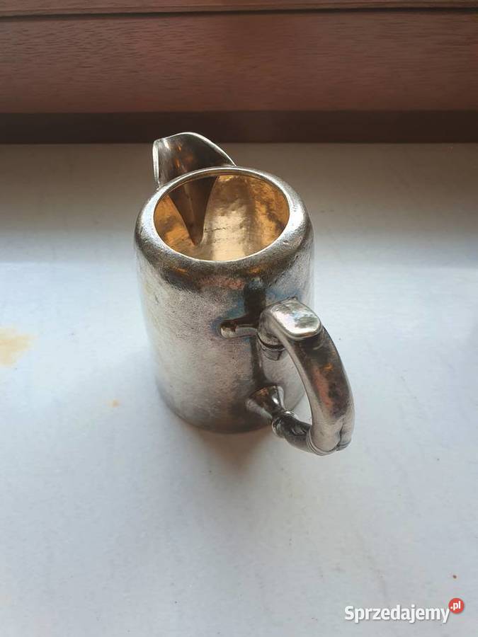 Stary ozdobny dzbanek z uchwytem z metalu w lubelskie Lublin