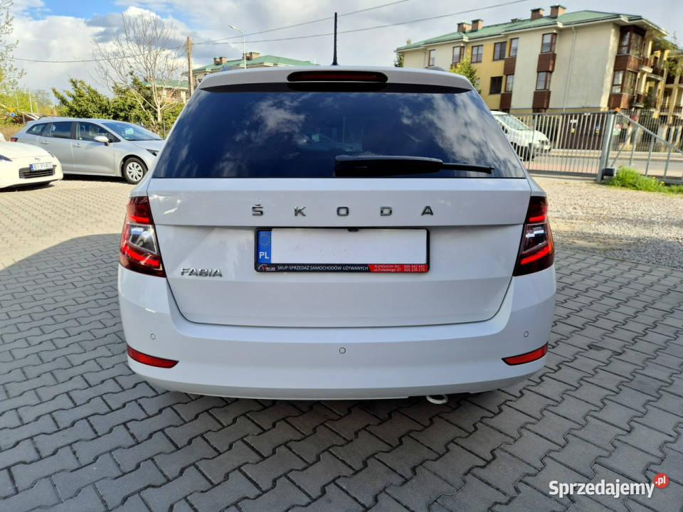 koda Fabia Salon Polska Fv 23 IV 2021 światła LED sprzedam