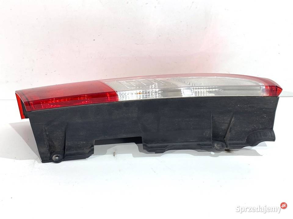 LAMPA PRAWY TYŁ DACIA DOKKER 265509604R Minivan