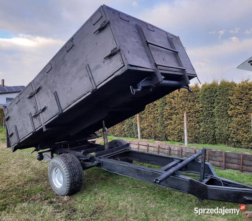 Przyczepa wywrotka na 3 strony jednoosiowa nieuszkodzony Sejny