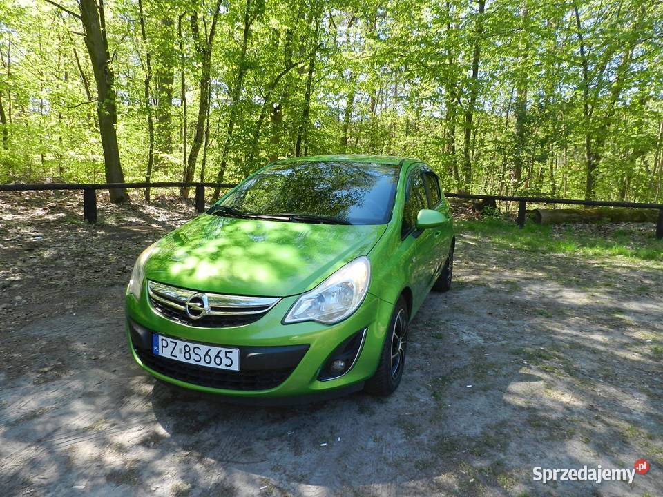Opel Corsa D benzyna 14 100 5drzwi klima Livt Puszczykowo sprzedam
