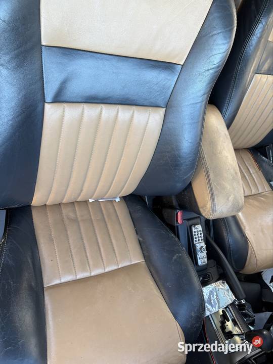 Wnętrze skórzane Toyota avensis t25 kombi Durąg