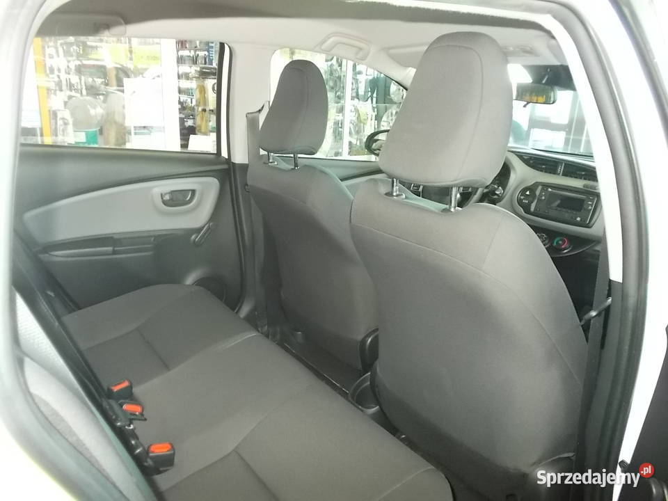 TOYOTA YARIS 15 benzynasalon Polska Dębica