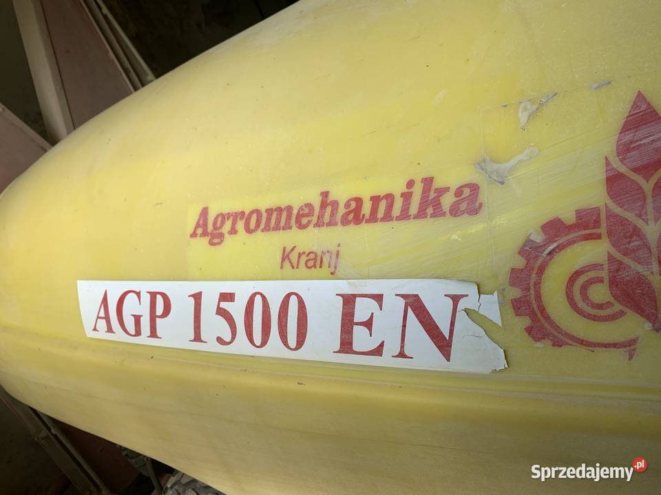 Opryskiwacz sadowniczy zaczepiany Agromehanika Cząstków