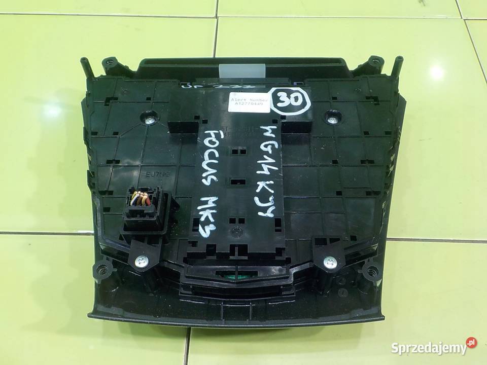 FORD FOCUS MK3 10 B 14r 5D HB panel radia Suków sprzedam