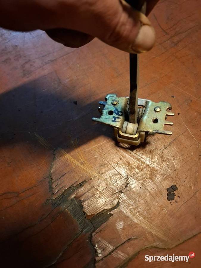 Ogranicznik drzwi lewy prawy przód Renault Rok produkcji 2003 małopolskie Przyborów