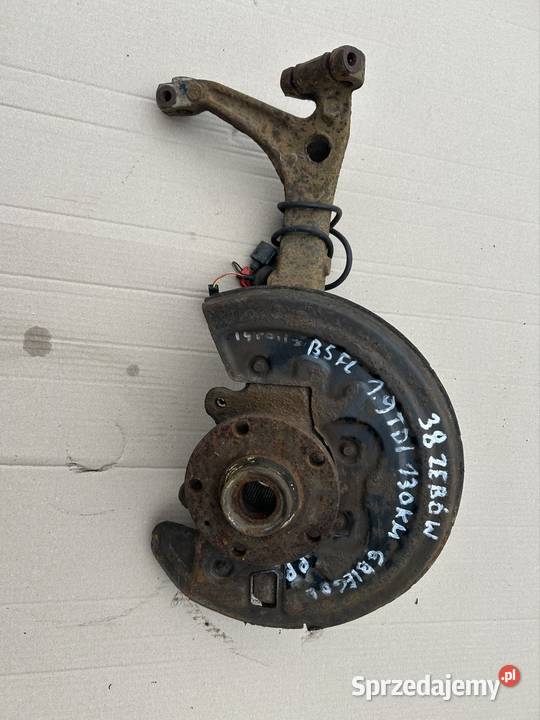 Zwrotnica prawy przód Passat b5 fl 19tdi 130 Bydgoszcz