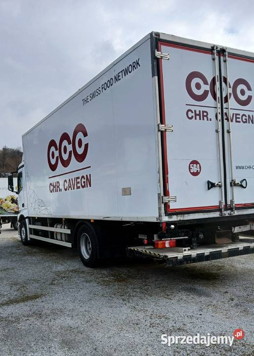 Chłodnia Mercedes 589633km Warszawa sprzedam