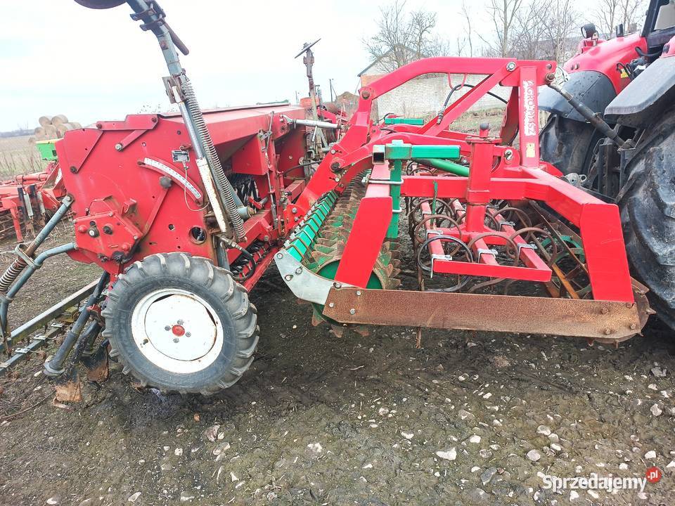 Agregat uprawowosiewny AgroMaszKongskilde Agromasz łódzkie Zleszyn
