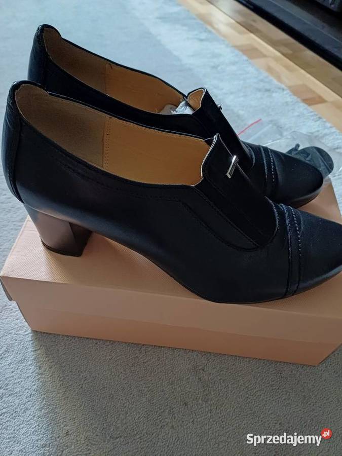 Piękne czarne skórzane czółenka damskie marki Kraków sprzedam