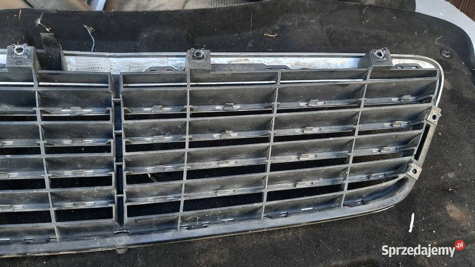 gril atrapa chłodnicy mercedes c w203 kombi Atrapy