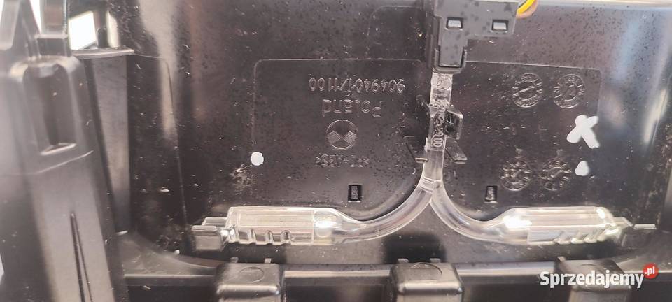 MERCEDES W247 SCHOWEK TUNEL UCHWYT NA KUBKI