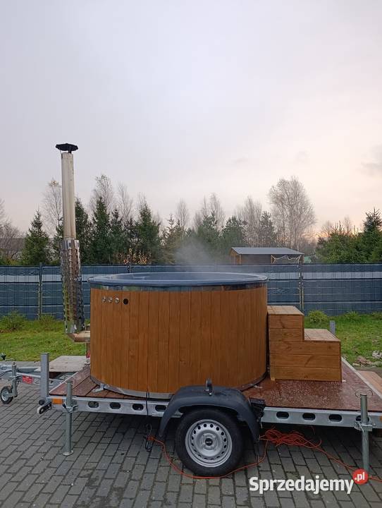Mobilna balia jacuzzi na wynajem transport na pomorskie Lębork
