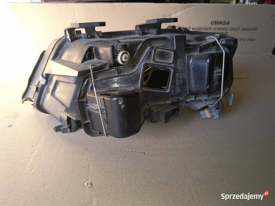 Audi A6 C5 9701 Reflektor prawy Xenon eur Domasław sprzedam
