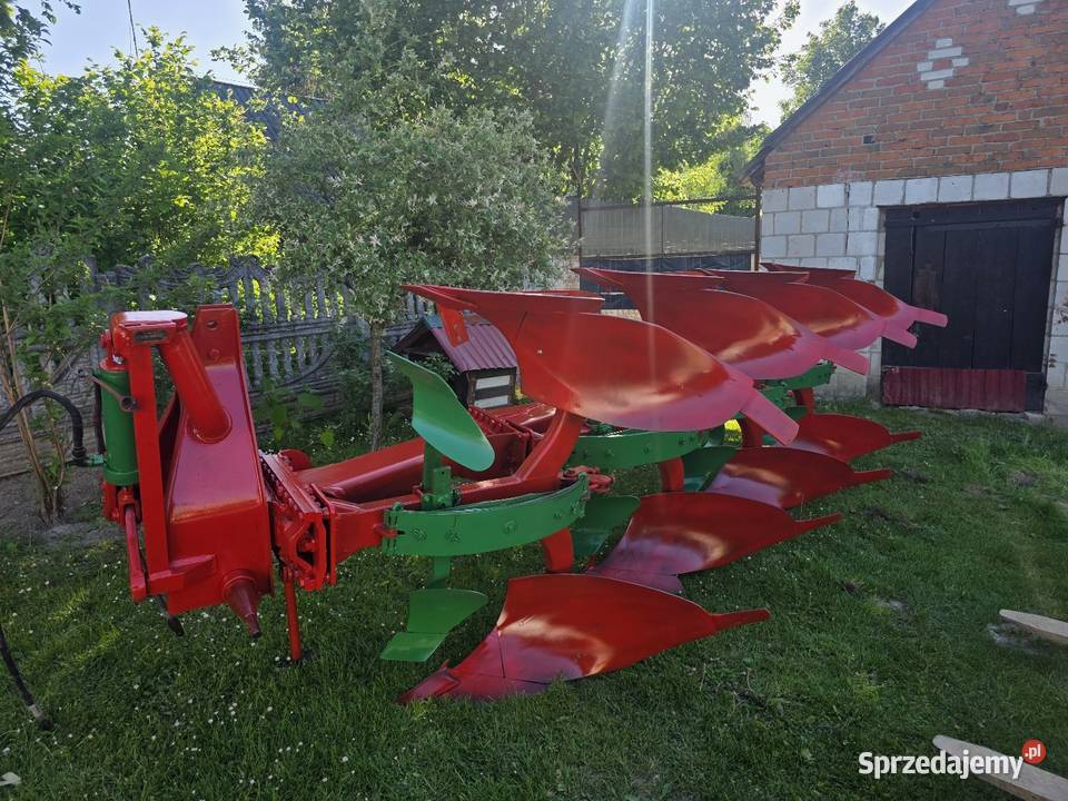 Kverneland 4 skiby Pług Kverneland Wólka Ratajska