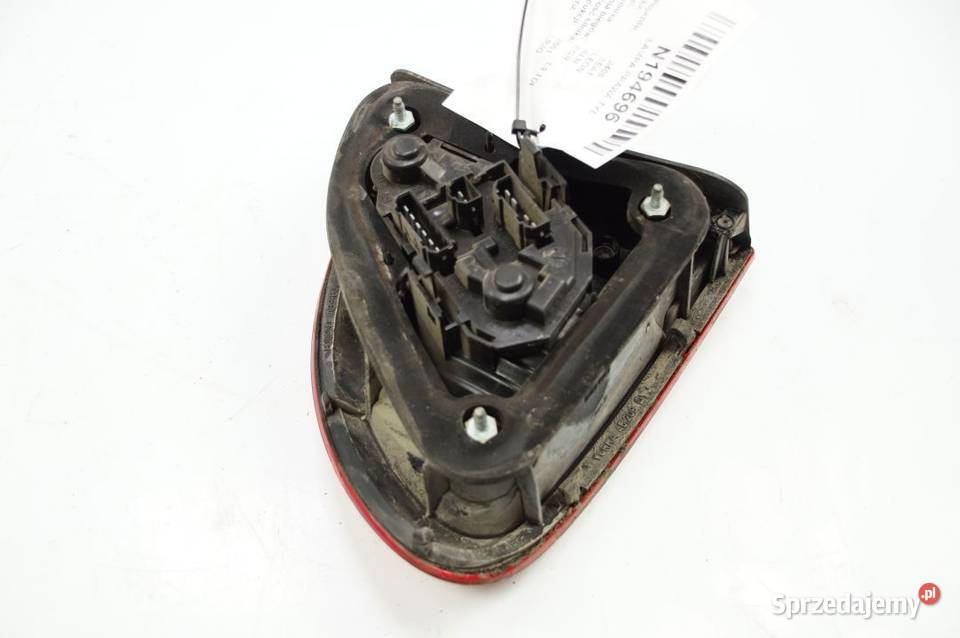 LAMPA PRAWA TYŁ SEAT LEON 1M694096A osobowe kujawsko-pomorskie Lipno