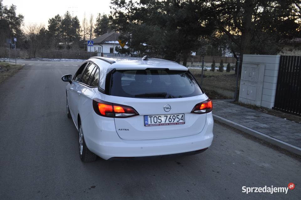 OPEL ASTRA K benzyna bezwypadkowa NAVI Ostrowiec Świętokrzyski