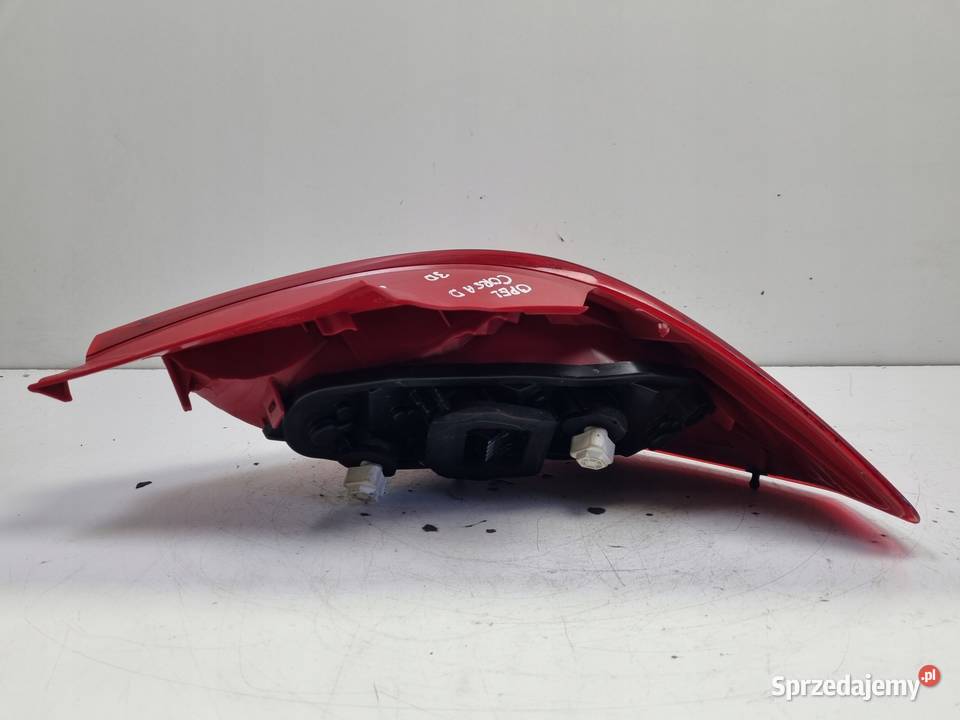 Opel Corsa D 3D HTB 0614r TYLNIA LAMPA LEWA LEWY