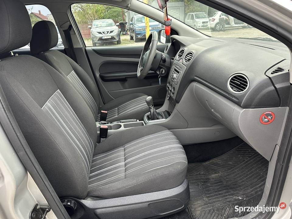 Ford Focus 16 benzyna 100 Uszkodzony Warszawa
