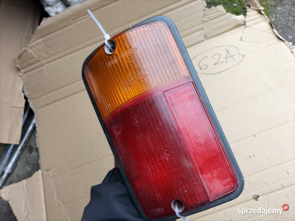 FIAT 126P 126 P ELEGANT MALUCH LAMPA TYŁ TYLNA osobowe lubelskie Kamień-Kolonia