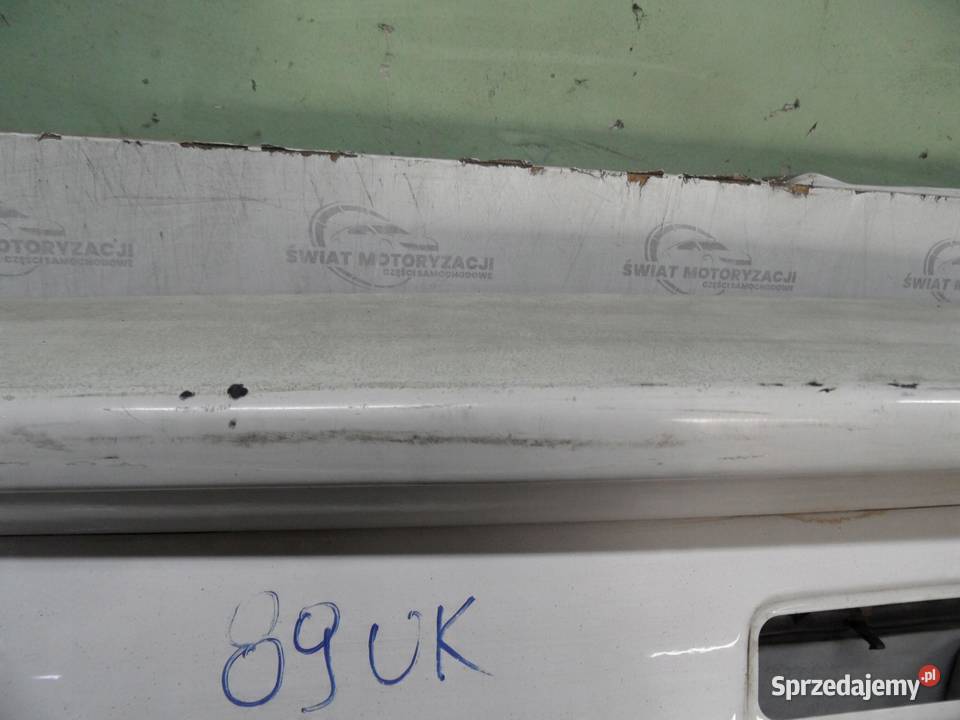 VOLKSWAGEN CADDY III 09r drzwi lewe tył