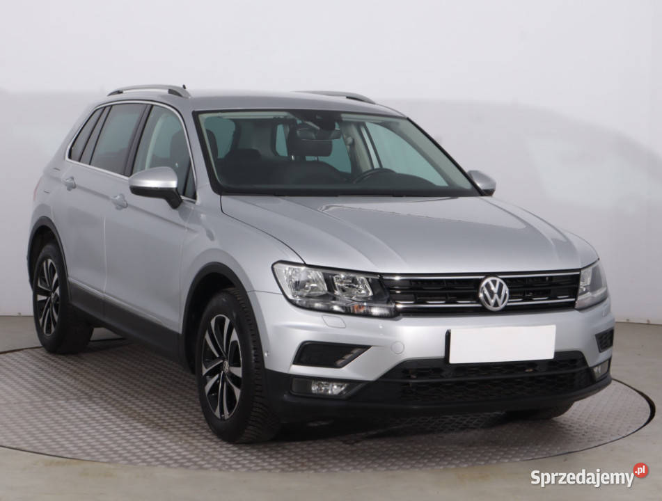 VW Tiguan 15 TSI światła do jazdy dziennej Piaseczno