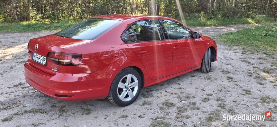 Vw Jetta 20 salon polska 2 komplety kół Rok produkcji 2015 Grójec sprzedam