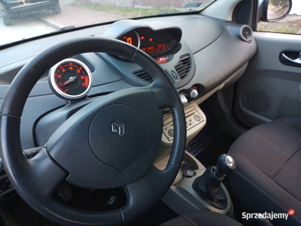 Renault Twingo benzyna 12 2007 świętokrzyskie Staszów
