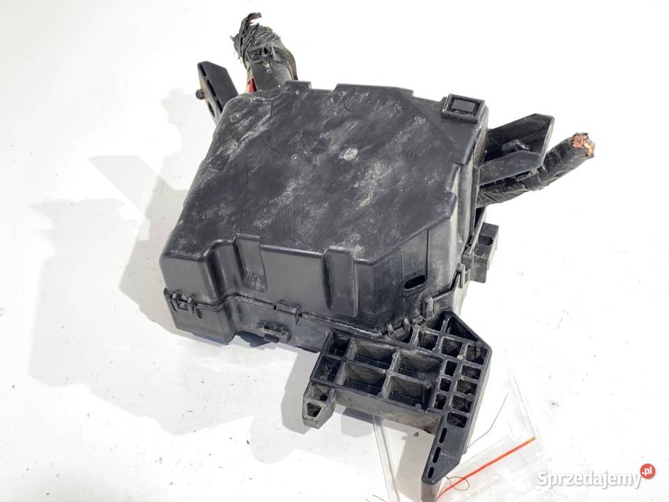 SKRZYNKA BEZPIECZNIKÓW FIAT SEDICI Crossover sprzedam