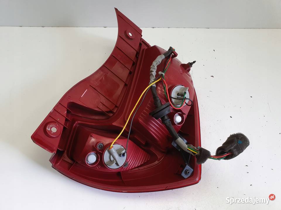 LAMPA TYLNIA LEWA Kia Picanto II lift 1117r LEWY Rudka