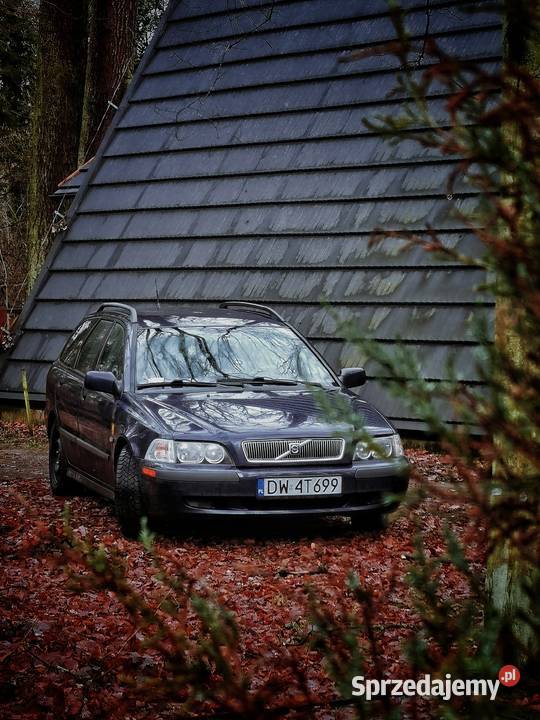 Niezawodne Volvo V40 I benzyna Wrocław