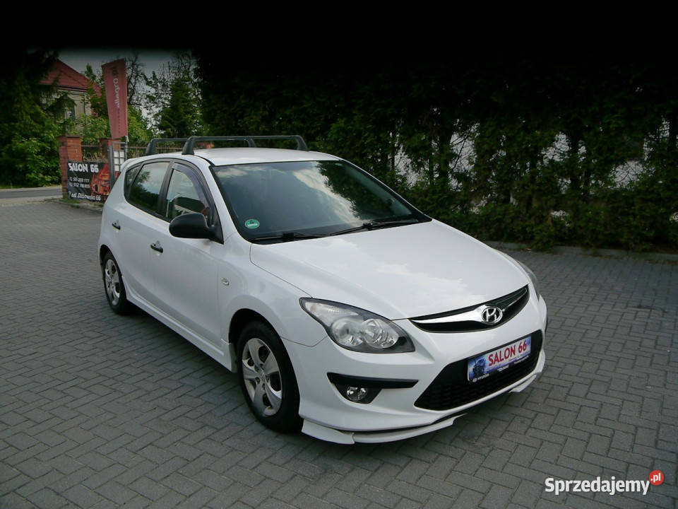 Hyundai i30 14i Stan b bez rdzy i korozji centralny zamek Częstochowa sprzedam