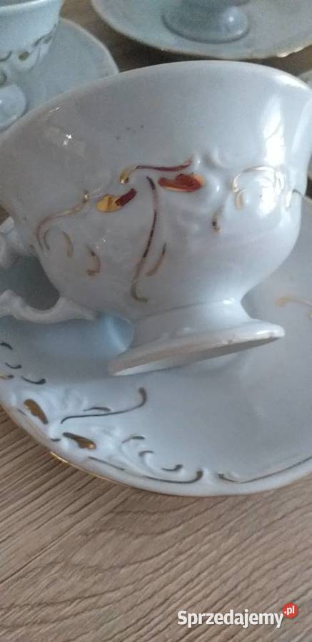 Filiżanki Wałbrzych prl sprzedam