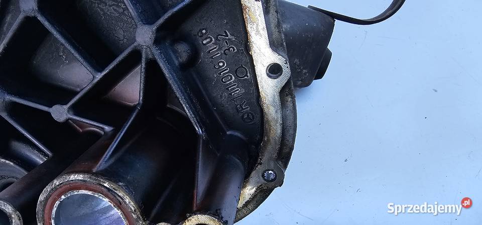Obudowa rozrządu mercedes w203 20k 1110161106 wielkopolskie Zbąszyń